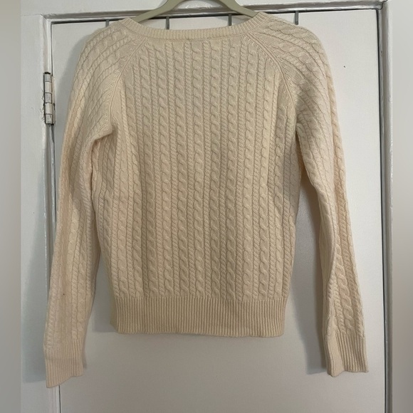 Ann Taylor Cream 100% cashmere V-Neck sweater size small - Picture 6 of 8